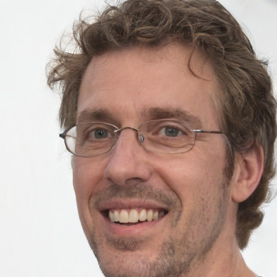 Callum Thornfield, lead financial analysis instructor